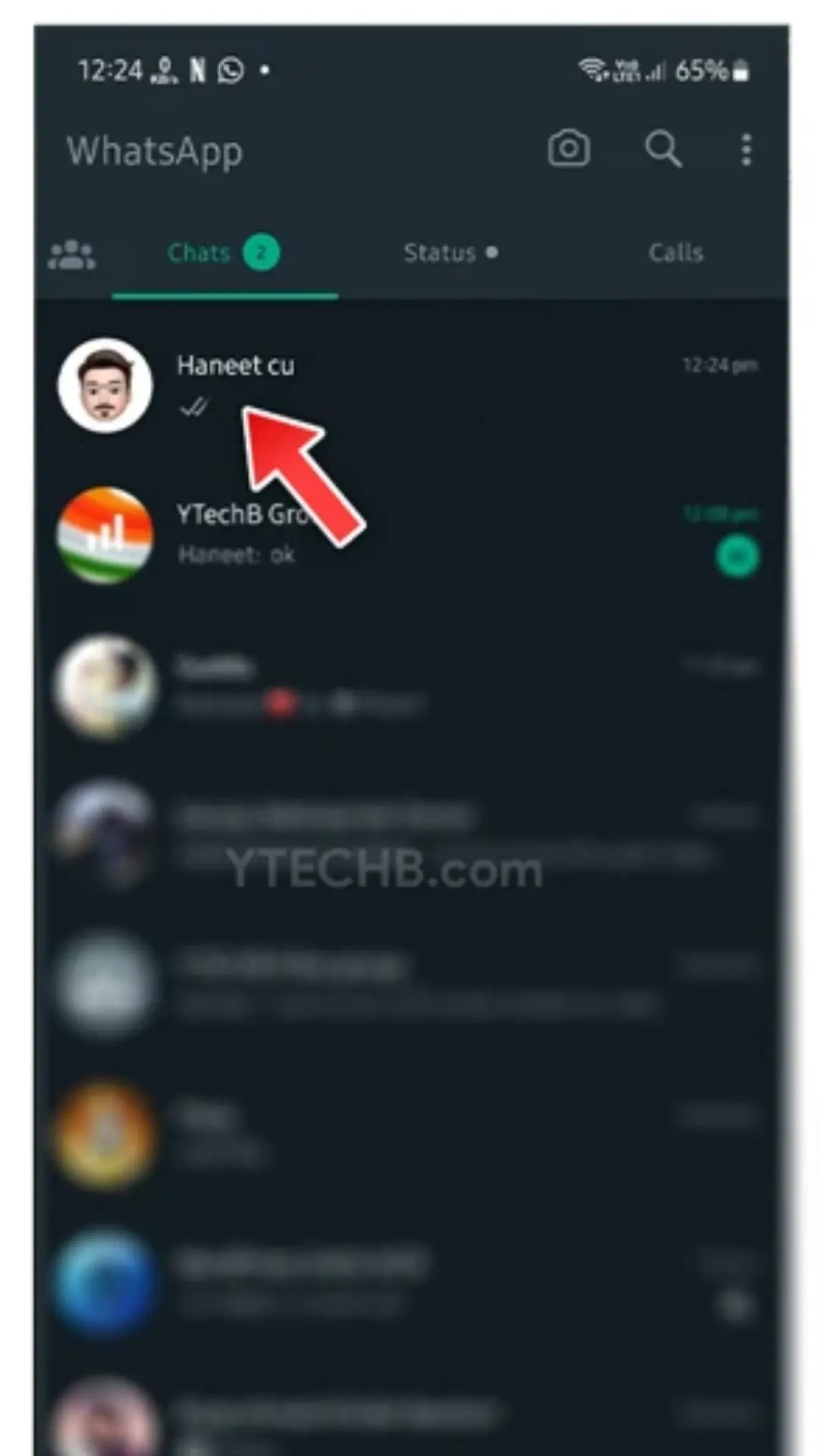 screenshot  of "i" icon in chat lock